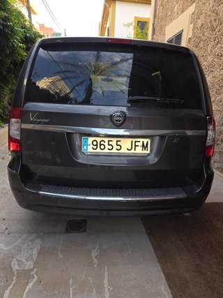 Lancia Voyager 2015