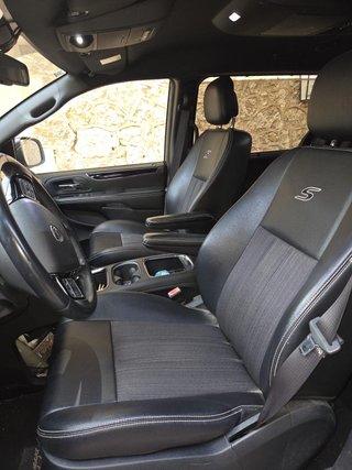 Lancia Voyager 2015