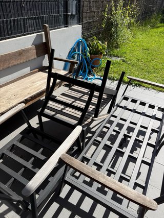 Sofá, 2 sillones y mesa de jardín
