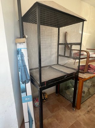 Jaula grande para loros o pájaros