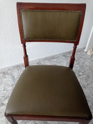 Conjunto mesa redonda y 4 sillas