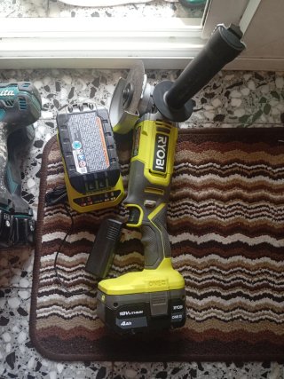 Taladro Percutor Makita Brushless 18V