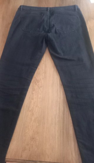 Pantalón vaquero negro mujer
