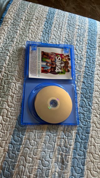 Pack 3 Juegos PS4: Ratchet & Clank, Sims 4, Rayman