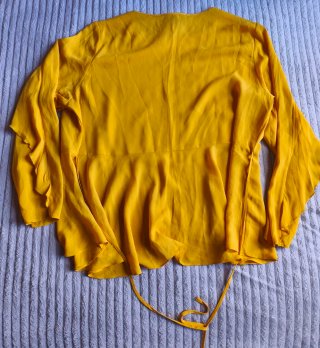 Blusa amarilla Primark talla XL