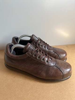 Zapatillas de piel Camper talla 41