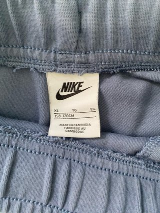 Pantalón corto Nike gris T.XL Junior / S Adulto