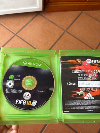 Xbox One S 500GB + FIFA 18