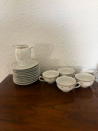 Vajillas antiguas se vende todo junto por 30€