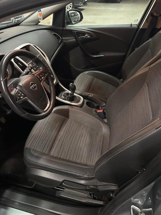 Opel Astra 2015