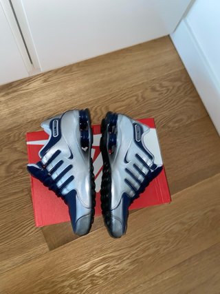 Nike Shox NZ Azul y Plateado