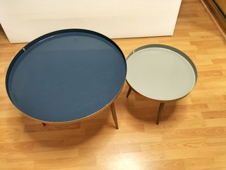Tavoli da centro impilabili in metallo blu e oro