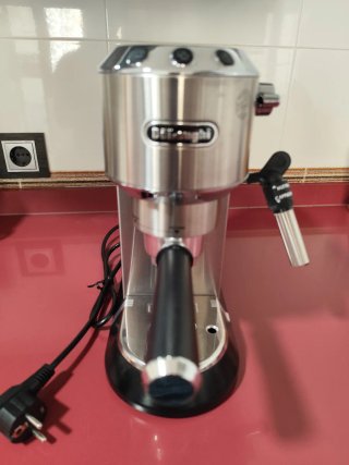 Cafetera DeLonghi Dedica Style