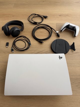 PS5 Digital + Auriculares PS