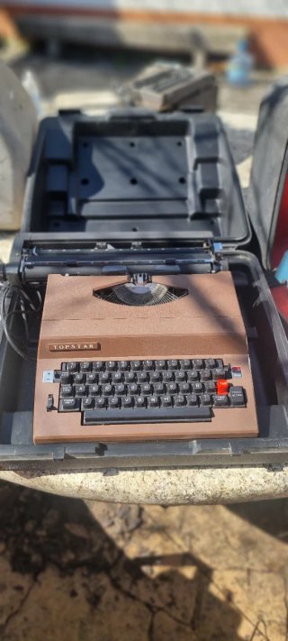 Máquinas de escribir Underwood, Olivetti, etc.