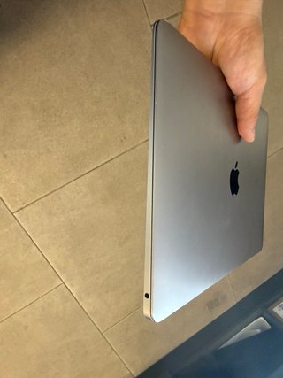 MacBook Air M1 MGN63Y/A Plata