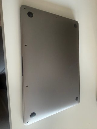 MacBook Air M1 MGN63Y/A Plata