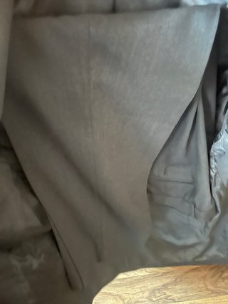 Traje marca Yonello italiana .