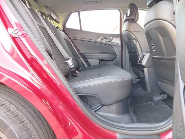 Kia Sportage 1.6 T-GDi HEV Tech 4X2 2022, foto 17