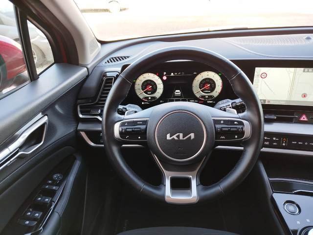 Kia Sportage 1.6 T-GDi HEV Tech 4X2 2022, foto 24