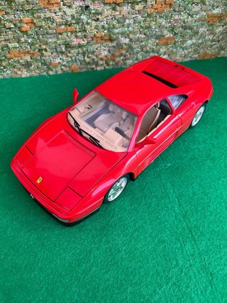 Ferrari 348 TB 1989 – Escala 1:18 Burago