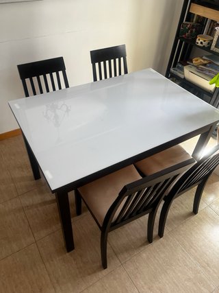 Mesa y 4 sillas comedor color wenge