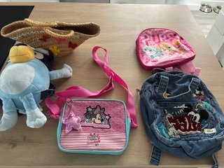Bolso infantil Minnie Mouse y Paw Patrol