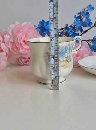 Taza y platillo porcelana inglesa floral