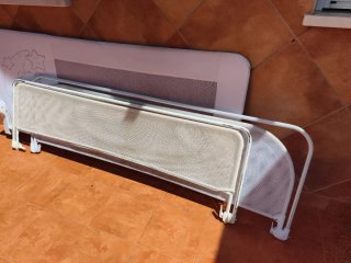 Barrera de Cama Infantil Plegable.