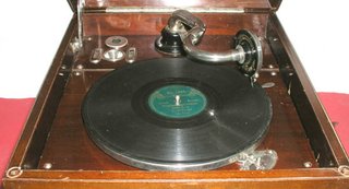 Gramola LA VOZ DE SU AMO 109 -sobremesa- años 1920