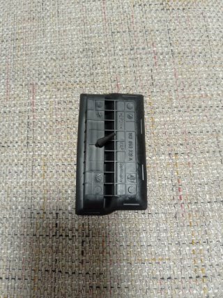 INSERTO IN GOMMA NERA CONSOLLE CENTRALE GOLF MK5
