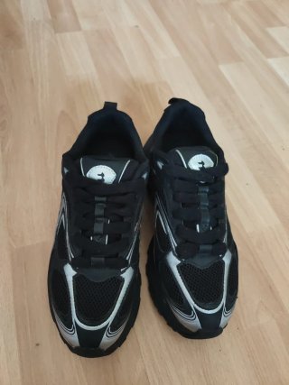 Zapatillas Bershka COMO NUEVAS