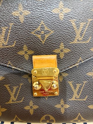 Borsa Louis Vuitton Metis Hobo