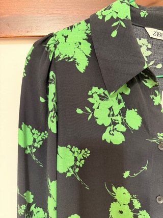 Vestido Zara floral verde y negro