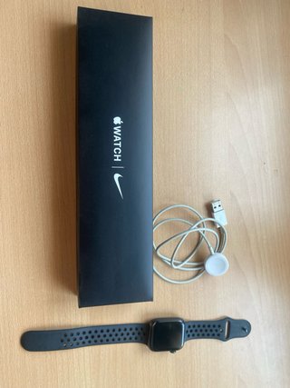 Apple Watch SE Nike 44mm GPS