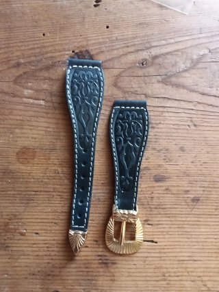 Cinturino vintage vera pelle nero con fibbia oro