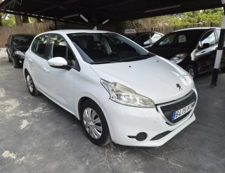 Peugeot 208 2013