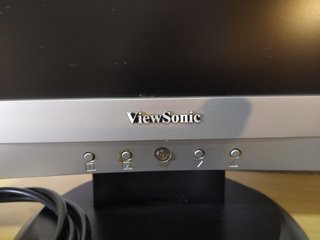 Monitor pantalla color para PC de 17P