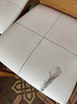 Juego de 4 sillas de comedor de madera y piel sint