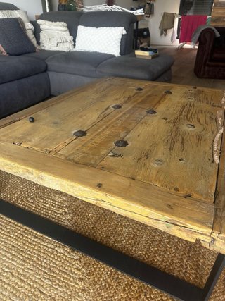 Mesa de centro rústica madera y metal