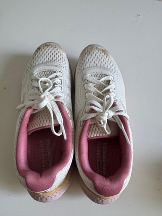Zapatillas Skechers Running Blancas y Rosas