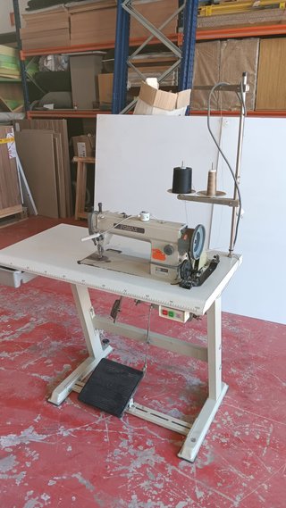 Máquina de coser Fomax