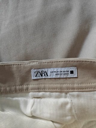 Pantalón vestir chino Zara hombre beige