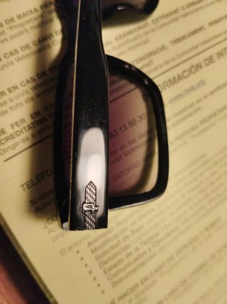 Gafas de sol Police negras.
