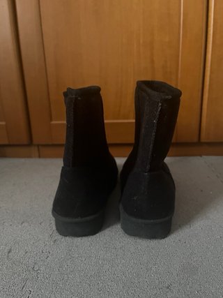 Botín negro forrado pelo t37