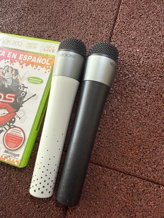 Lips Canta en Español Xbox 360 + 2 Micrófonos