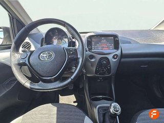 Toyota Aygo 1.0 70 x-play