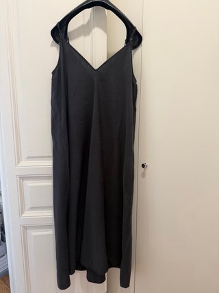 Vestido negro tirantes