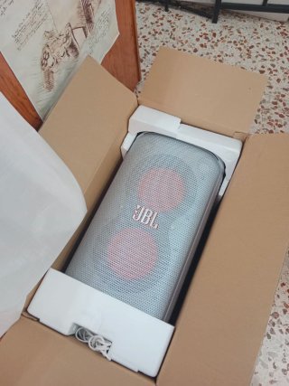 ALTAVOZ JBL PARTYBOX STAGE 320 CON CAJA