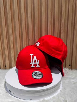 Gorra New Era LA Cerrada Roja